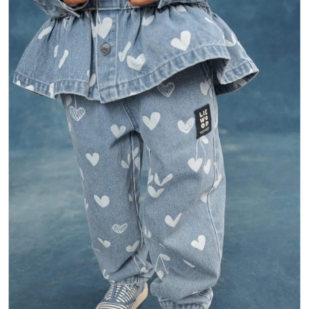 232023-1_liewood-dzinove-kalhoty-borris-sweethearts-light-blue-denim.png