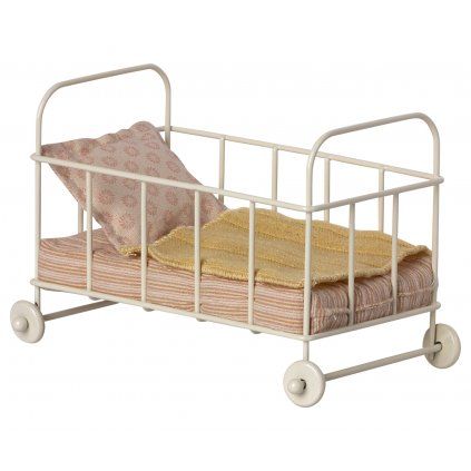 124901 maileg postylka na koleckach rose
