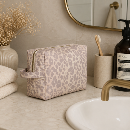 STUDIO NOOS Toaletní taštička Puffy - Cream Leopard