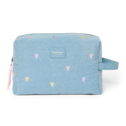 STUDIO NOOS Toaletní taštička Denim Light BLue Hearts (4)
