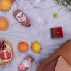 THE STICKY SIS CLUB Pouzdro na Airpods - Brick red + biscotti beige + poppy red