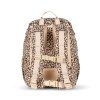 Clover school bag je funkční favorit s promyšleným designem, který šetří dětská záda. Má nastavitelné ramenní popruhy, měkké polstrování zad a bederní pás pro extra oporu. Nechybí integrovaná pláštěnka ukrytá v horní části, praktický vak na tělocvik ani reflexní přívěsek pro lepší viditelnost. Batoh nabízí hlavní prostornou přihrádku na knihy, polstrovanou kapsu na svačinový box a vnější kapsu na láhev. Zapínání na přezku a stahovací šňůrku je snadno ovladatelné i pro malé ruce.  • Ergonomický design s bederním pásem • Nastavitelné ramenní popruhy • Měkké polstrování zad • Integrovaná pláštěnka • Přídavný vak na tělocvik • Reflexní přívěsek pro lepší viditelnost • Hlavní přihrádka na knihy • Polstrovaná kapsa na svačinový box • Vnější kapsa na láhev • Vodoodpudivá úprava s BIONIC-FINISH® ECO  Materiál: 100 % polyester  Objem: 12 l  Velikost: 36 × 26 × 13 cm  Certifikace: OEKO-TEX® STANDARD 100, třída 1 (DTI Tekstil, DTI 2276-361)