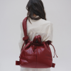 ÖLEND Kabelka Ona Vegan Leather Cherry red (3)